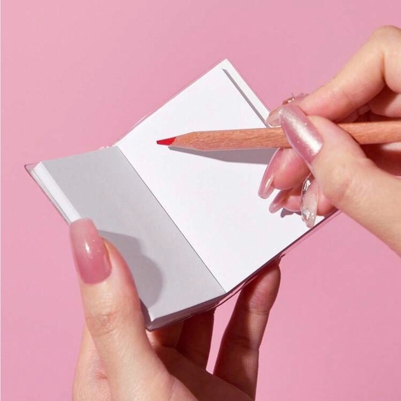 Mean girls burn book bag charm - Picture 4 of 4